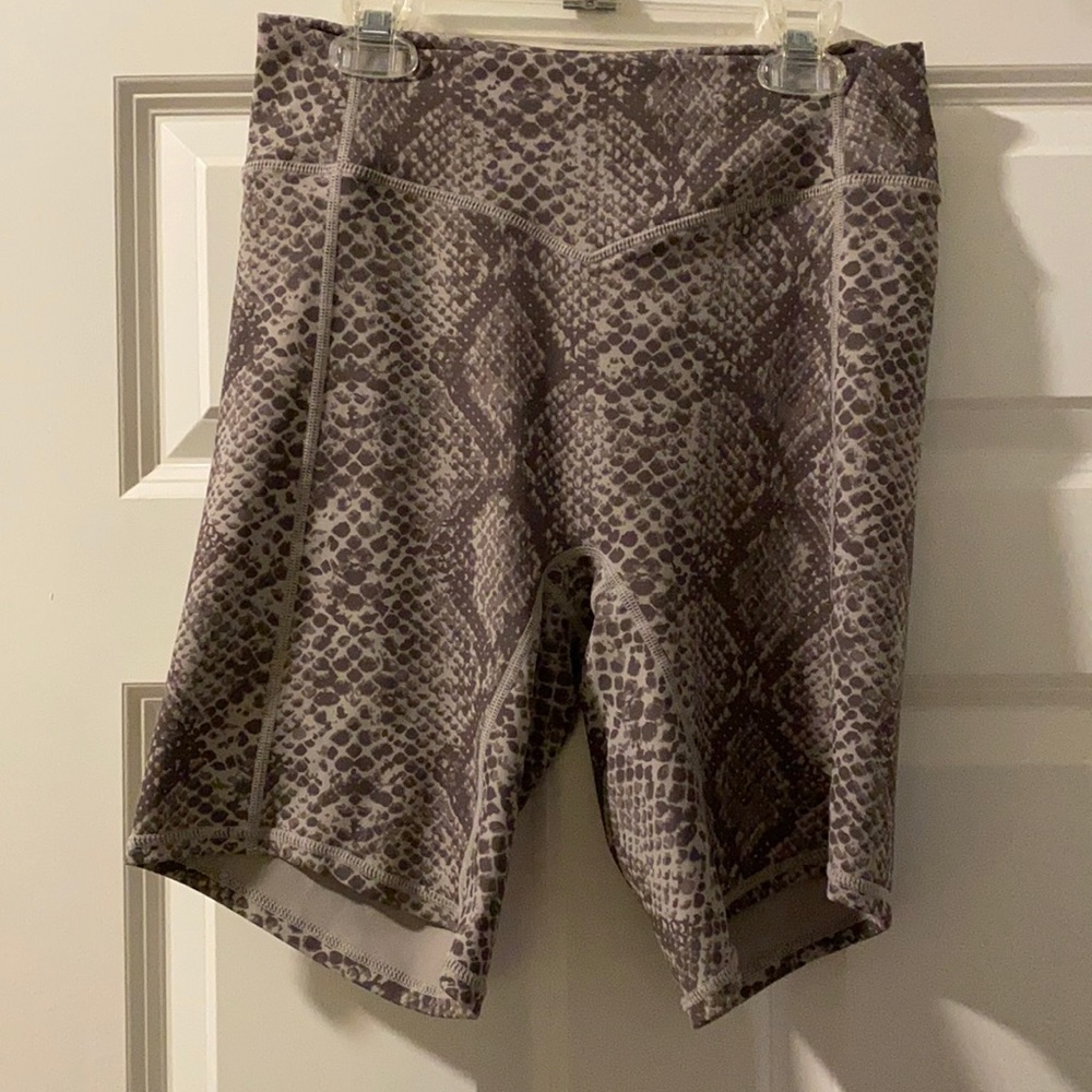 Balance Athletica Rider short Boa. Sz M